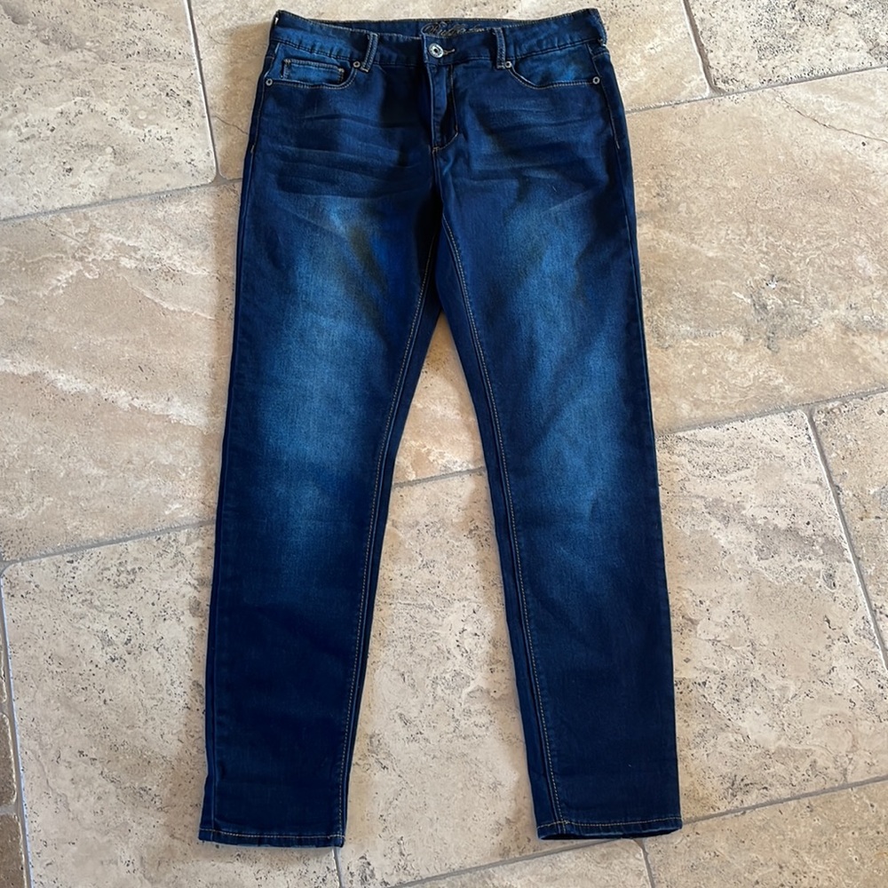 Like new Buffalo David Bitton jeans